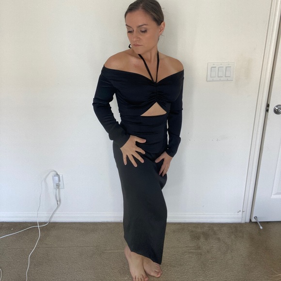 Dolce & Gabbana body con long sleeve off shoulder size 40 - Picture 3 of 13